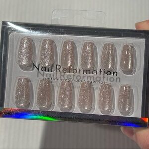 Nail Reformation Glitter Cat Eye Medium Coffin Press On Nails